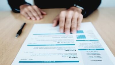 Cómo preparar un CV que destaque en el competitivo mercado chileno.